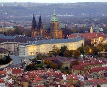 Puente de Diciembre en la mágica y fascinante Praga