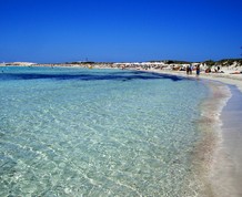 Agosto y Septiembre navegando a Ibiza y Formentera desde Valencia 