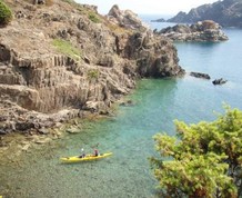 Senderismo en el macizo de la Albera y kayak en el Cap de Creus