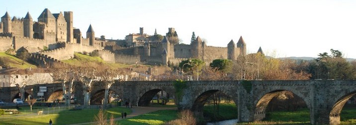 Puente de Diciembre en Carcassonne. Mercados Navideños