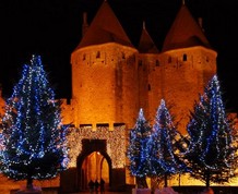 Puente de Diciembre en Carcassonne. Mercados Navideños