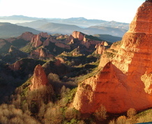 Agosto. Tesoros de León: El Bierzo, Las Médulas y Los Ancares