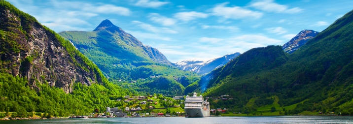 Crucero por los Fiordos Noruegos en el espectacular Costa Favolosa