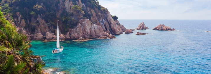 Puente de mayo: Navegando por la Costa Brava